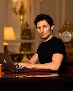 Новая глава в истории мессенджера: Павел Дуров поздравил Telegram с 10-летием