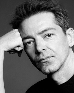 Питер Мюлье стал новым креативным директором Versace