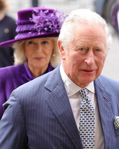 Привыкает к власти: принц Чарльз появился на службе в честь Дня Содружества вместо королевы Елизаветы II