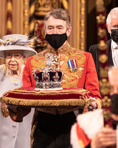 Британцы «не переживут» масштабной коронации принца Чарльза