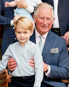 Какой подарок за $22 000 принц Чарльз сделал своему внуку Джорджу на его первый день рождения?