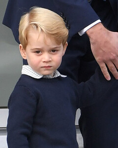 Почему Кейт Миддлтон и принц Уильям не дарят своему старшему сыну Джорджу дорогие подарки