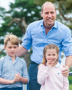Кембриджские дети пришли на помощь принцу Уильяму