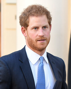 Принц Гарри неожиданно появился на церемонии вручения наград GQ в Лондоне