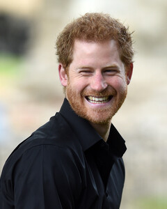 Принц Гарри рассказал, какому актёру доверил бы сыграть себя в сериале «Корона»