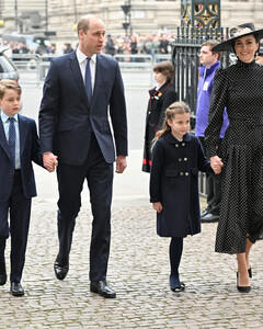 Пасха к нам приходит: как проведут пасхальные каникулы Кейт Миддлтон и принц Уильям вместе со своими детьми?