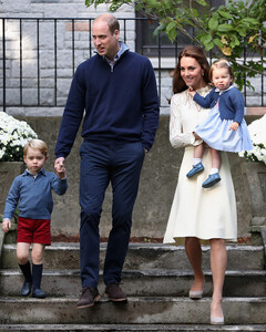Как принц Уильям и Кейт Миддлтон воспитывают своих детей