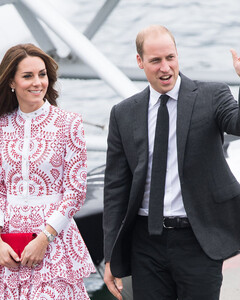 Принц Уильям и Кейт Миддлтон отправятся в королевский тур вместо Елизаветы II