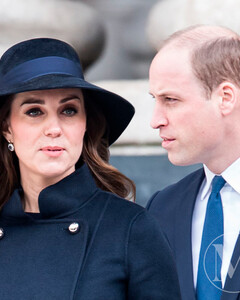 «Мы скорбим вместе с вами!»: принц Уильям и Кейт Миддлтон выразили соболезнования семье Деборы Джеймс