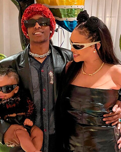 A$AP Rocky и Рианна празднуют первый день рождения своего сына RZA