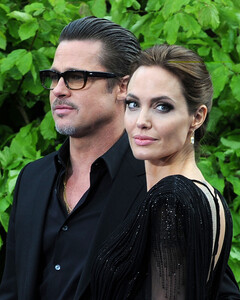 В разводе Анджелины Джоли и Брэда Питта виноват их приемный сын Мэддокс
