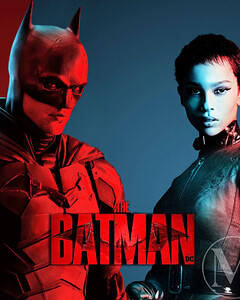 Роберт Паттинсон раздевается и обнимает Зои Кравиц в новом трейлере «Бэтмена»