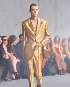 Saint Laurent весна–лето 2027: тихая роскошь с опасным подтекстом