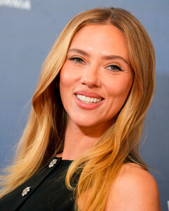 Скарлетт Йоханссон возглавит ремейк культового хоррора «Изгоняющий дьявола»