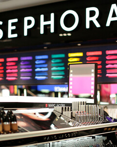 Sephora продаст магазины «Иль де Ботэ» российскому подразделению