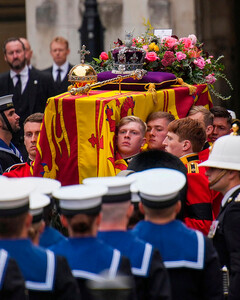 Началась церемония похорон королевы Елизаветы II