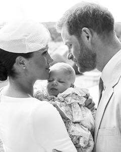 Самые очаровательные фотографии по случаю трёхлетия сына Меган Маркл и принца Гарри — Арчи