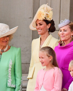 «Эффект принца Джорджа»: кто возглавляет топ-10 самых влиятельных королевских детей в 2021 году?