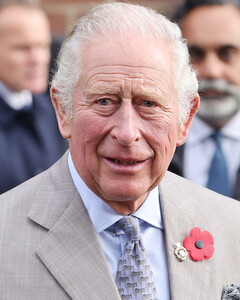 «Всё в порядке»: принц Чарльз рассказал о самочувствии Елизаветы II