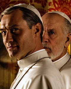 Вышел новый трейлер «Нового папы»
