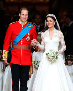 Кейт Миддлтон и принц Уильям отметили 13-ю годовщину свадьбы
