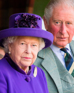 «Чарльз меня подменит»: Елизавета II отказалась от появления на важном мероприятии из-за проблем со здоровьем