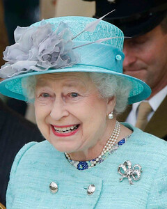 Королева Великобритании страдала обессивно-компульсивным расстройством