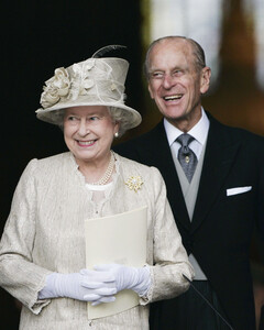 Королева Елизавета II и принц Филипп отпразднуют годовщину свадьбы в самоизоляции