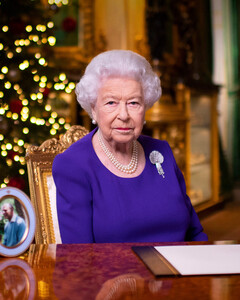 Королева Елизавета II призвала всех надеяться на лучшее