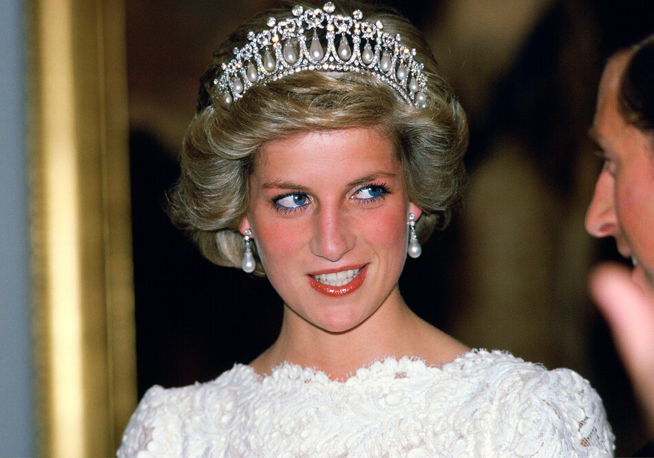  Как принцесса Уэльская стала настоящей знаменитостью британской монархии, затмив принца Чарльза?