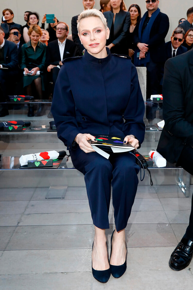 Принцесса Монако, Шарлен присутствует на показе женской одежды Akris Весна/Лето 2023 в рамках Недели моды в Париже 1 октября 2022 года в Париже, Франция