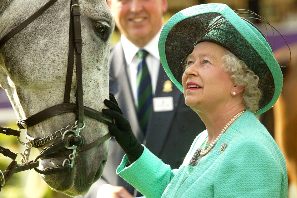 Елизавета II посетила Королевское Виндзорское конное шоу