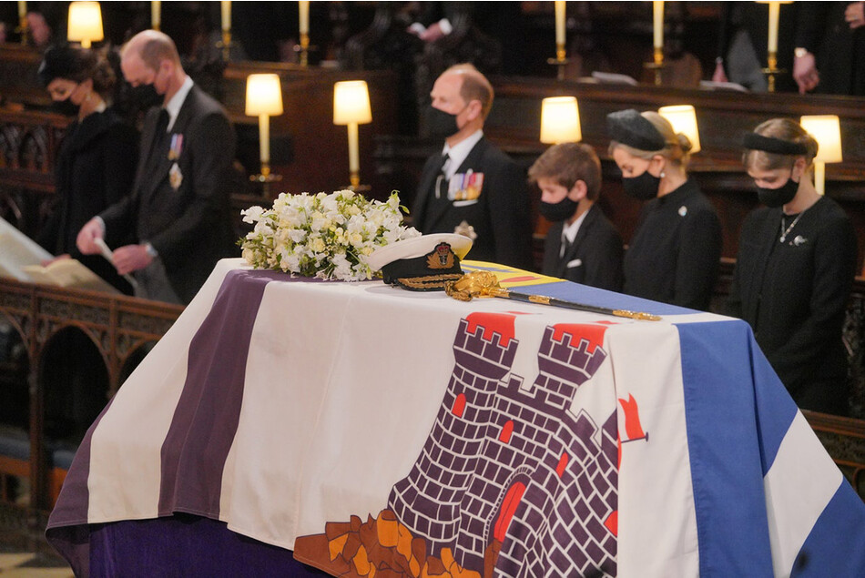 Королевская семья на похоронах принца Филиппа в часовне Святого Георгия, Виндзорский замок, Англия 2021