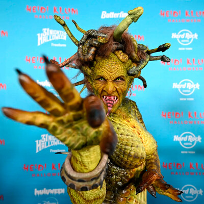 Хайди Клум перевоплотилась в Медузу Горгону на Хэллоуин 2025