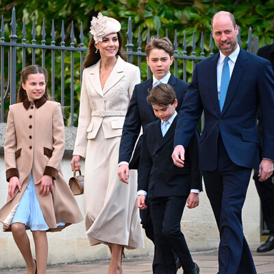 Кейт Миддлтон и принц Уильям вышли в свет с детьми на Пасху