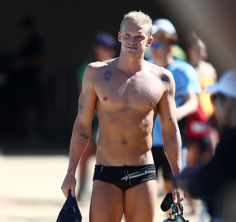 Коди Симпсон выходит из бассейна после тренировки во время чемпионата Австралии по плаванию