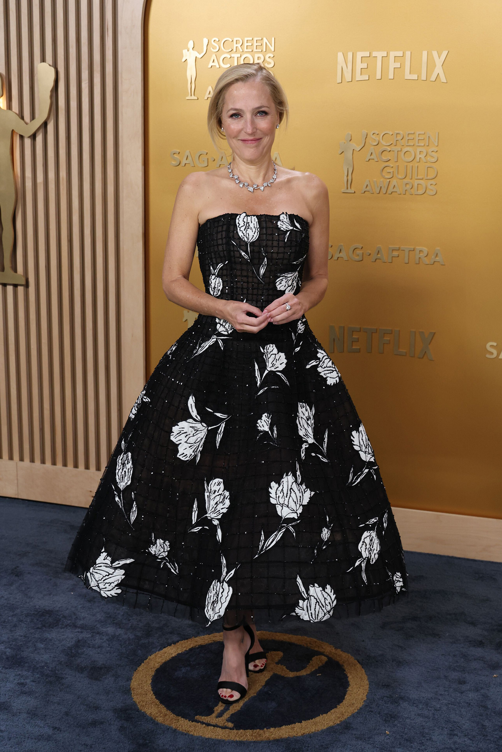 Джиллиан Андерсон в Carolina Herrera SAG Awards 2025