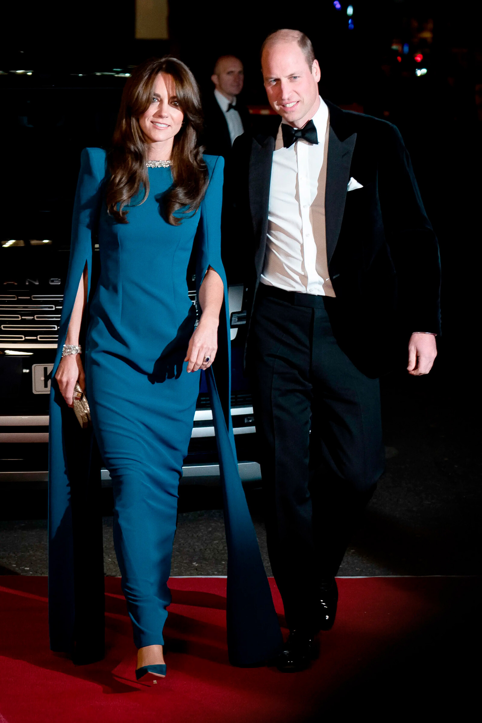 Кейт Миддлтон и принц Уильям игнорируют вопросы о скандальной книге