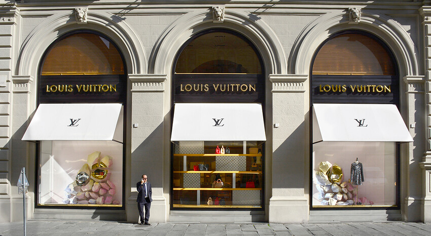 Louis Vuitton бутик 