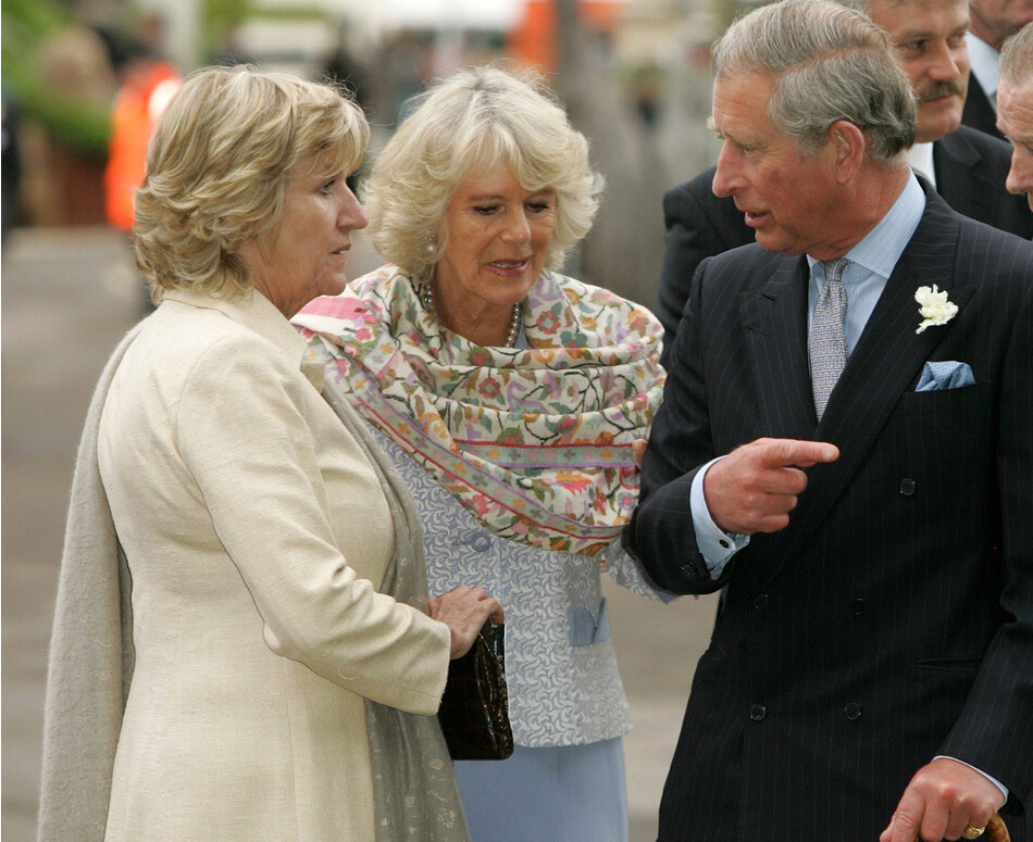 Принц Уэльский, герцогиня Корнуолльская и Аннабель Эллиот посетили выставку цветов в Челси в 2007 году