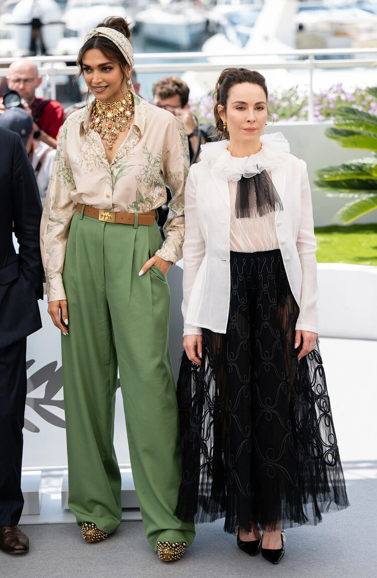 Дипика Падукон в Sabyasachi и Нуми Рапас в Dior Haute Couture на Каннском кинофестивале 2022