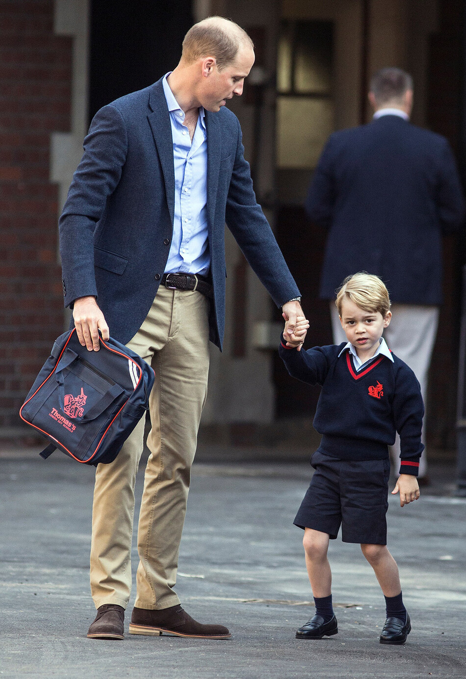 Принц Джордж посещает Thomas's Battersea в свой первый день в школе