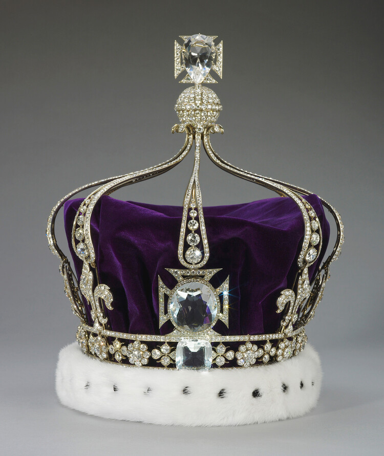 Корона королевы Марии, которую Камилла Паркер-Боулз наденет на коронацию