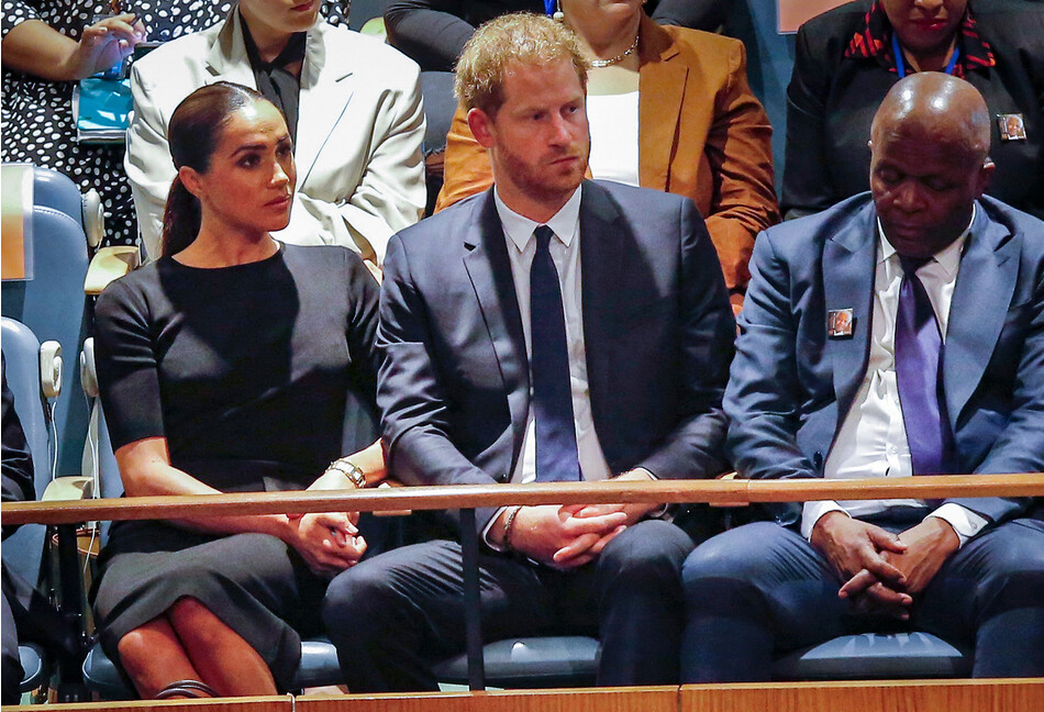 Меган Маркл с принцем Гарри присутствуют на сессии Генеральной Ассамблеи ООН, посвященной Международному дню Нельсона Манделы в Нью-Йорке, США, 18 июля 2022 года