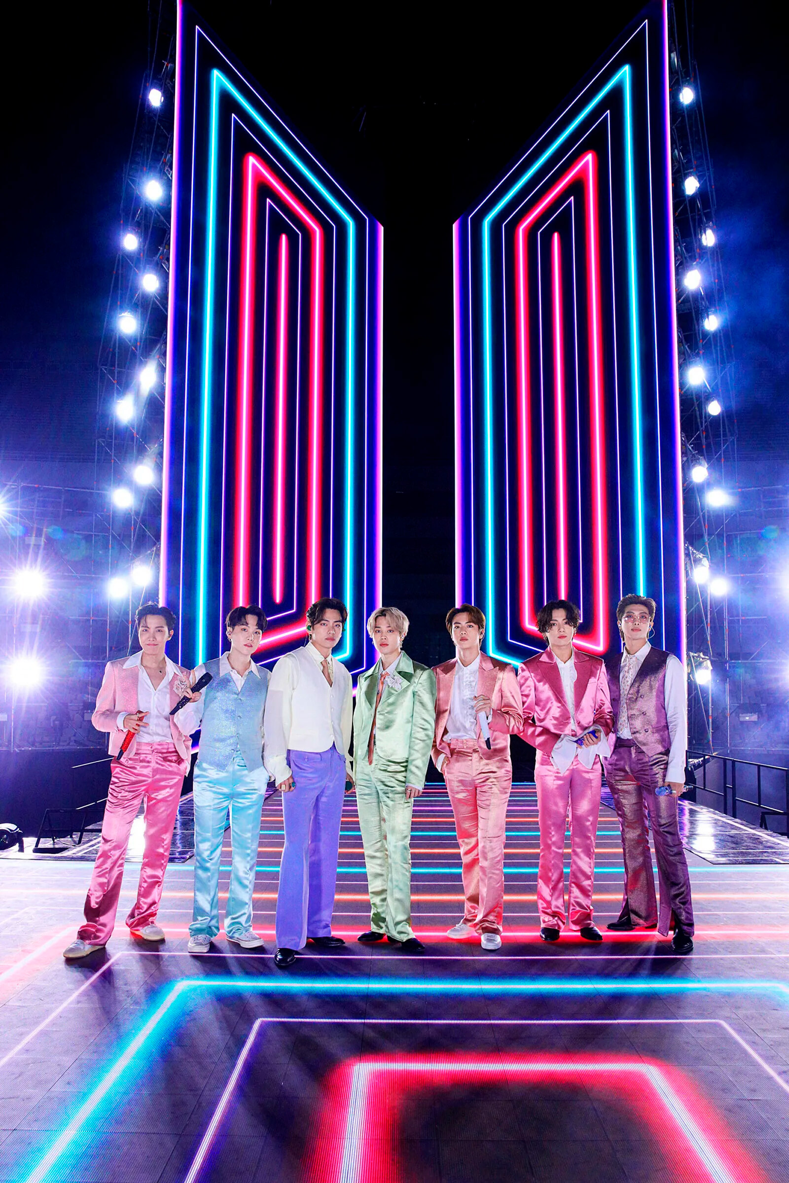 Группа BTS отправится в мировой тур уже этой весной