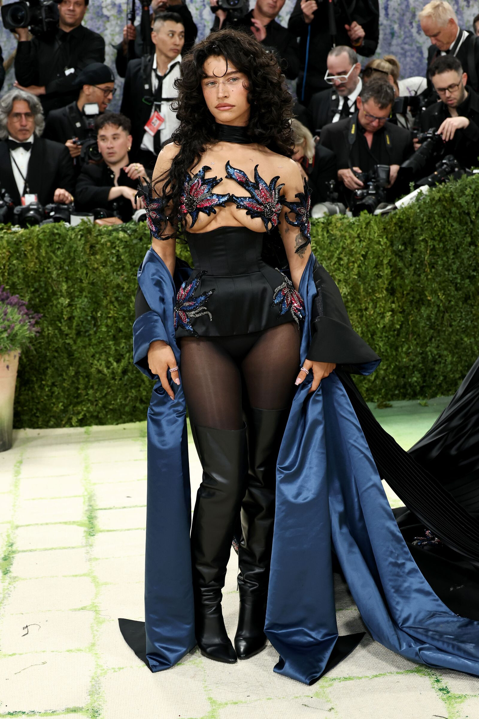 Одесса Ацион в Valentino Met Gala 2026