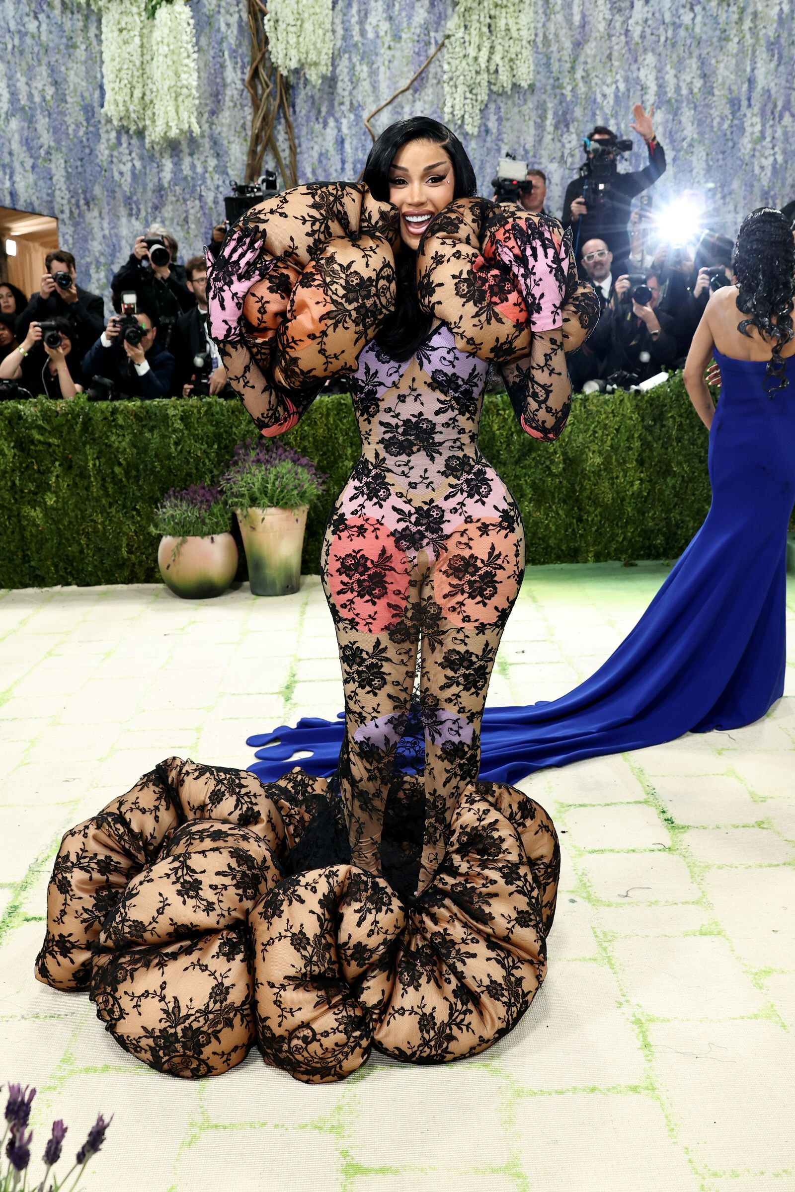 Карди Би в Marc Jacobs Met Gala 2026