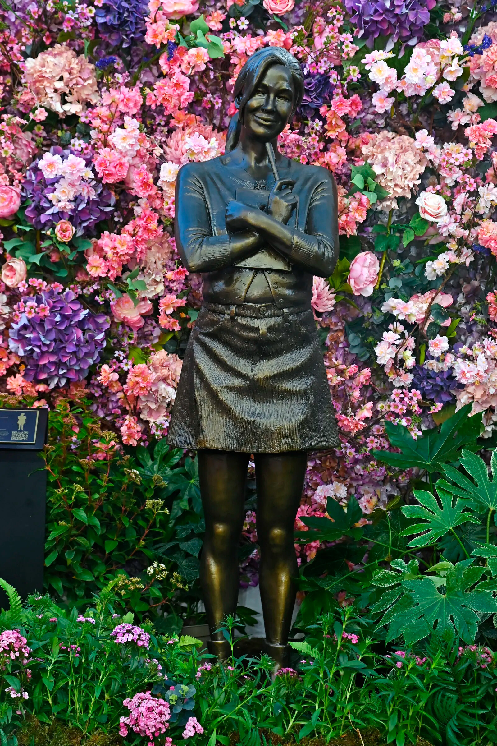 В Лондоне появился памятник в честь Бриджит Джонс