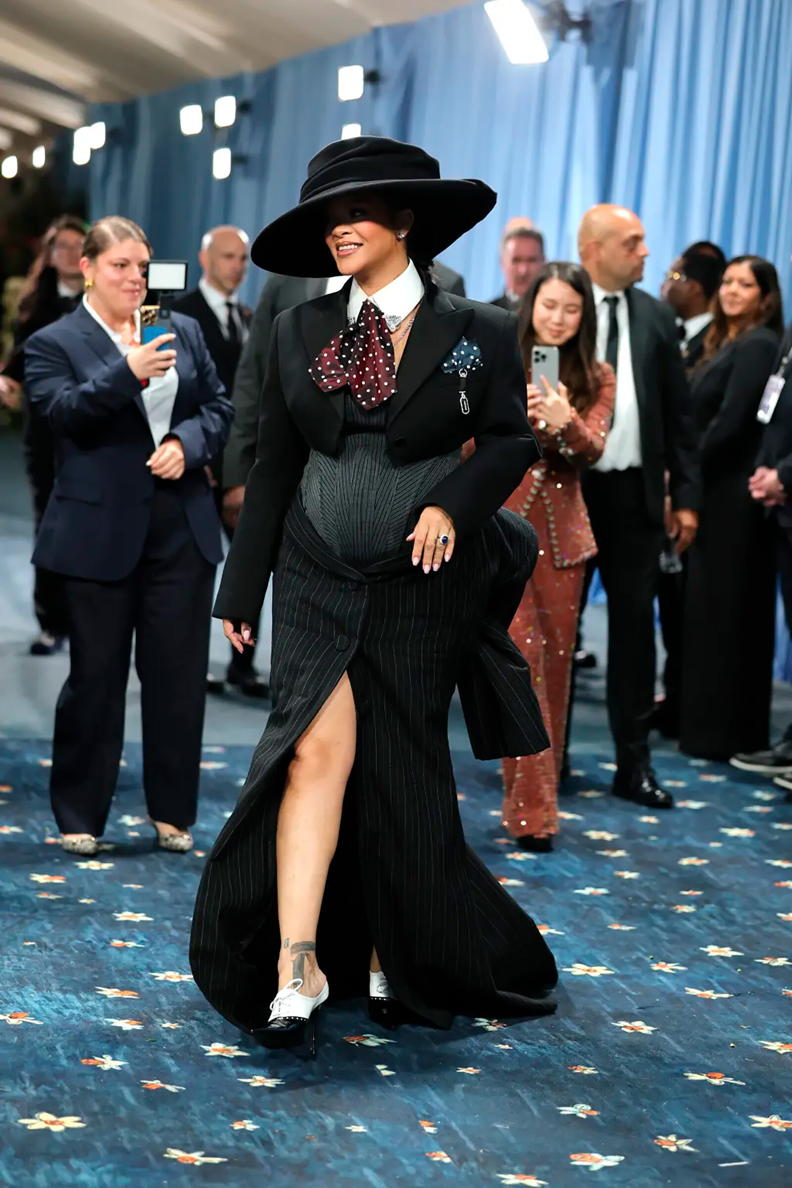 Рианна в тотал-луке от Marc Jacobs на&nbsp;Met Gala 2025