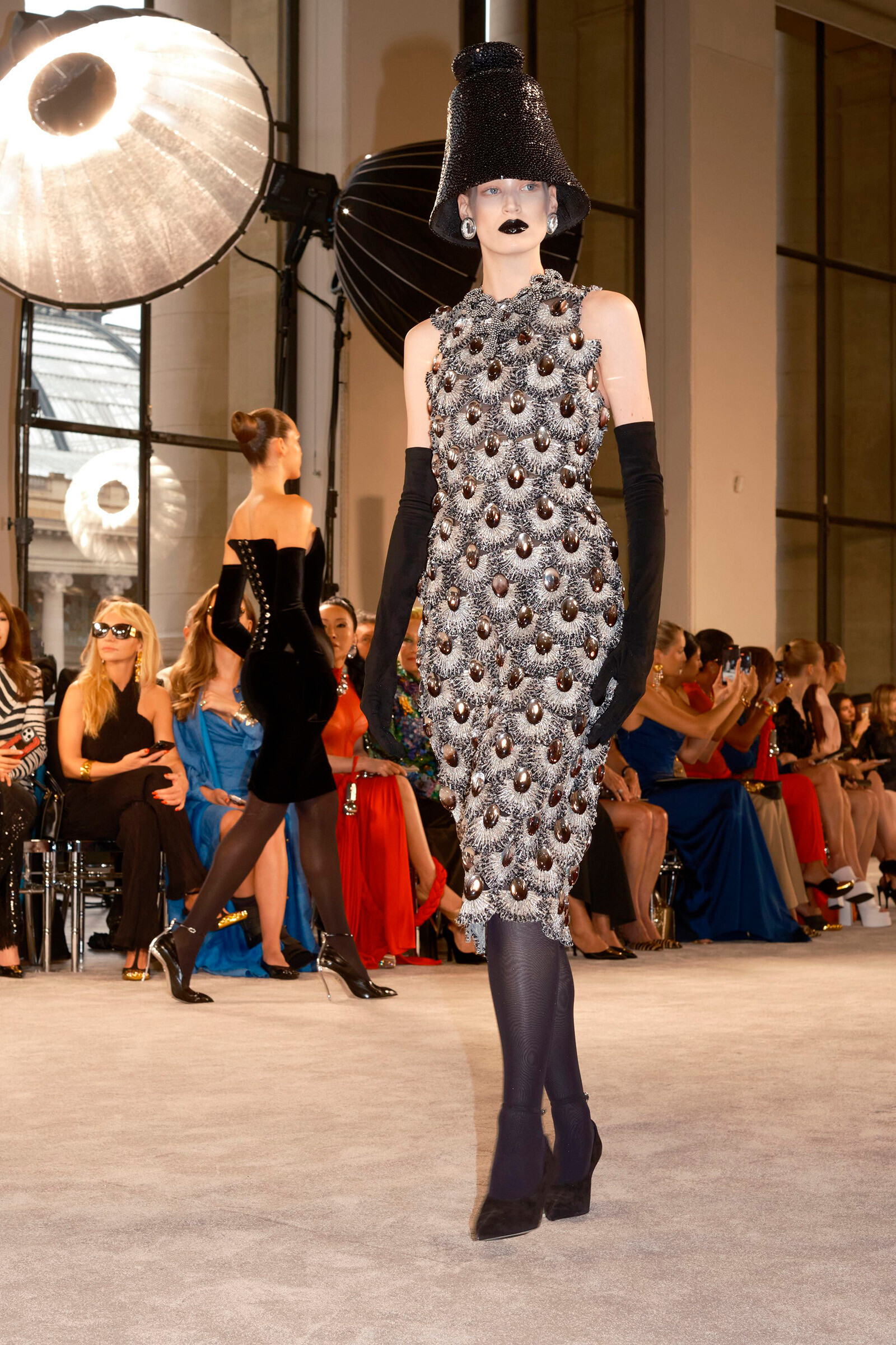 Schiaparelli Couture Fall 2025 / Schiaparelli Couture коллекция осень 2025